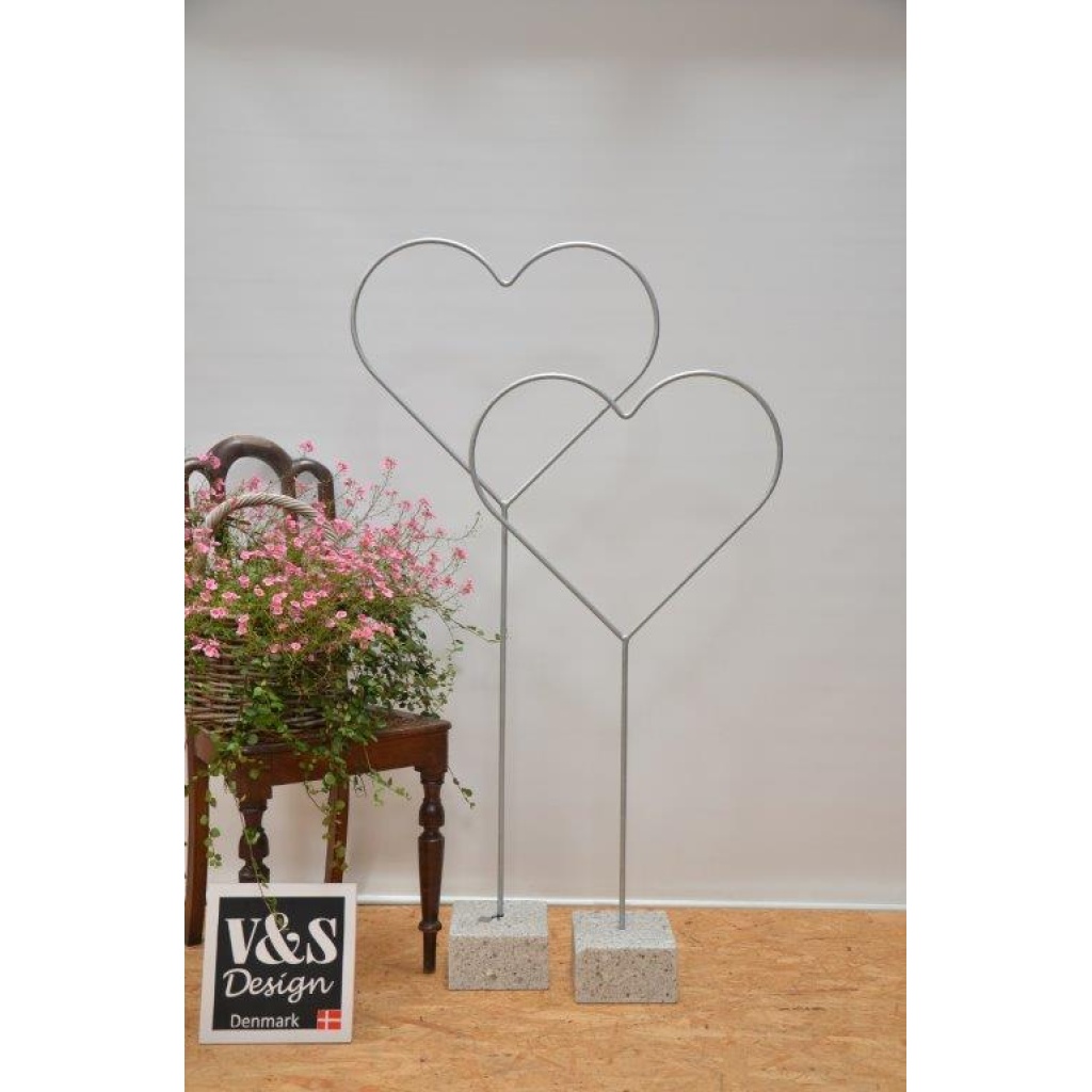 Hjerter - store i sæt, rå stål (ruster) på granit - V&S Design